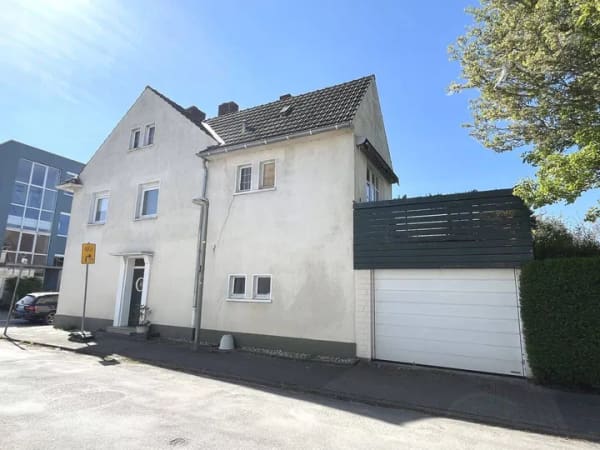 Immobilie in Gronau - Ein-/ Zweifamilienhaus mit Garten und Garage in Gronau - Bild 1