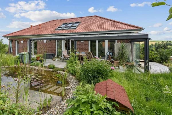 Immobilie in Ebergötzen - Nachhaltig, großzügig, hochwertig. Modernes Einfamilienhaus mit  Einliegerpotenzial. - Bild 1