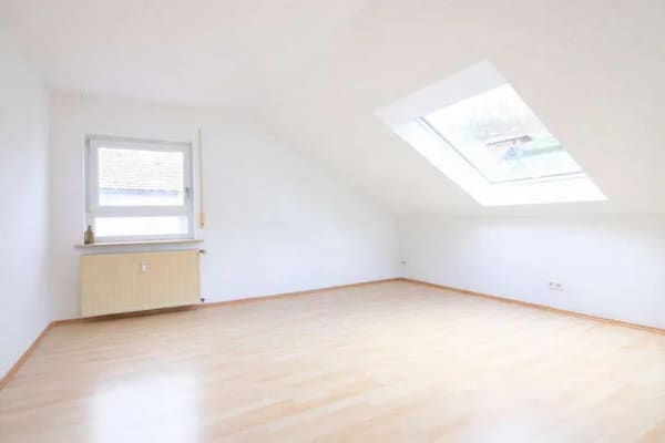 Immobilie in Flörsbachtal - Wohnen, vermieten, arbeiten – 3-Familienhaus mit Schreinerei, Doppelgarage und Bauplatz - Bild 1