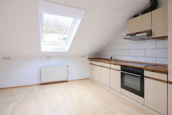 Immobilie in Flörsbachtal - Wohnen, vermieten, arbeiten – 3-Familienhaus mit Schreinerei, Doppelgarage und Bauplatz - Bild 2