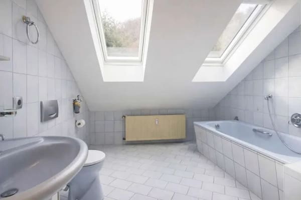 Immobilie in Flörsbachtal - Wohnen, vermieten, arbeiten – 3-Familienhaus mit Schreinerei, Doppelgarage und Bauplatz - Bild 4