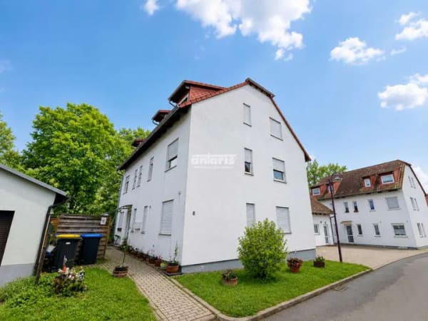 Immobilie in Dachwig - antaris Immobilien GmbH **Solide 2-Zi.-Wohnung - nachhaltige Vermietbarkeit** - Bild 3