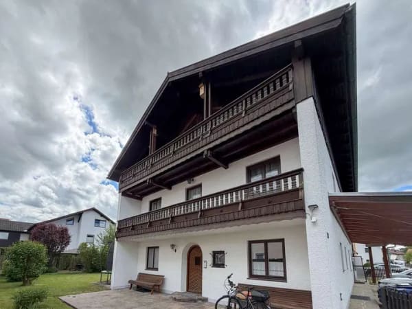 Immobilie in Waging am See - Kapitalanlage mit Entwicklungspotential - MFH in Waging am See - Bild 1