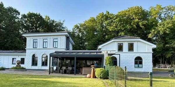 Immobilie in Albersdorf - Refugium der Extraklasse in traumhafter Alleinlage am Mühlenteich - Bild 0