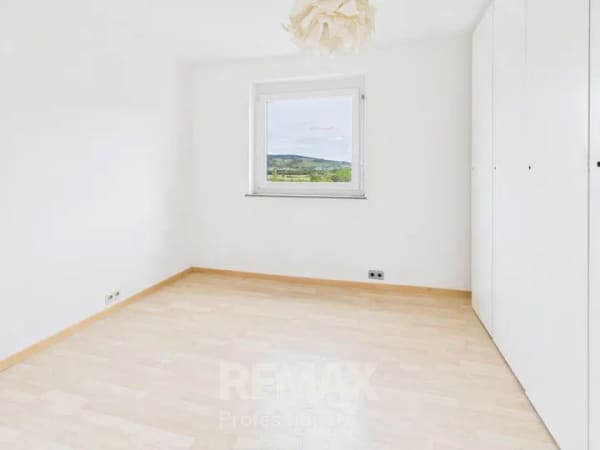 Immobilie in Weinstadt - Attraktive 2-Zimmer-Wohnung im 7. OG - mit Aufzug! - Bild 4
