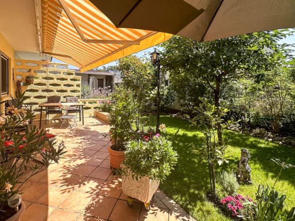 Immobilie in Höhenkirchen-Siegertsbrunn - Familienfreundliche Doppelhaushälfte mit Gartenidylle und viel Raum! - Bild 1
