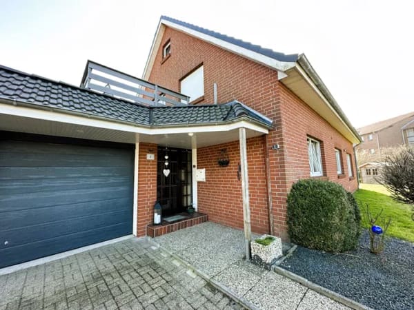 Immobilie in Wangerland - Gepflegtes Einfamilienhaus mit Einliegerwohnung in Hooksiel - Bild 1