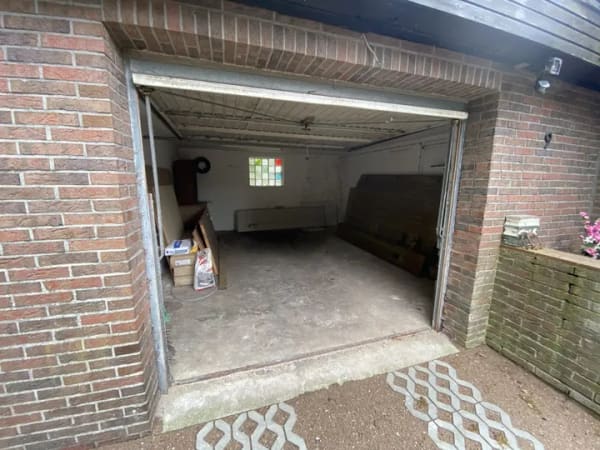 Immobilie in Edewecht - Sanierungsfähiger Bungalow in Sackgassenlage mit großzügigem Grundstück - Bild 2