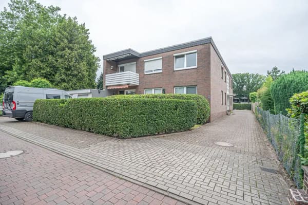 Immobilie in Bad Zwischenahn - Ruhiges Wohnen in zentrumsnaher Sackgassenlage! 2 ZKB Wohnung mit Terrasse - Bild 0