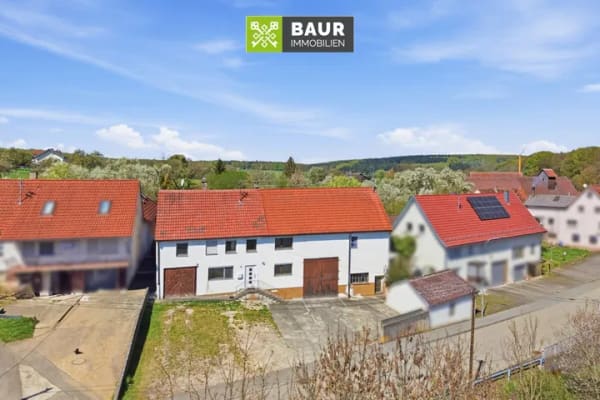Immobilie in Ehingen (Donau) - 360° | Viel Platz für Lebensträume & sofort frei! EFH mit großem Grundstück und Scheune bei Ehingen - Bild 0