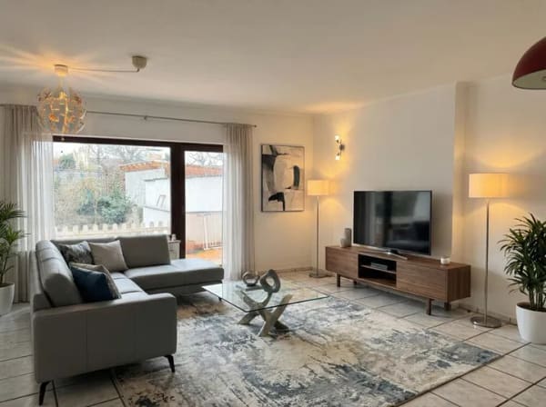 Immobilie in Altlußheim - Sofort bezugsfrei - Gut geschnittene Erdgeschosswohnung in zentraler Lage Altlußheims - Bild 2
