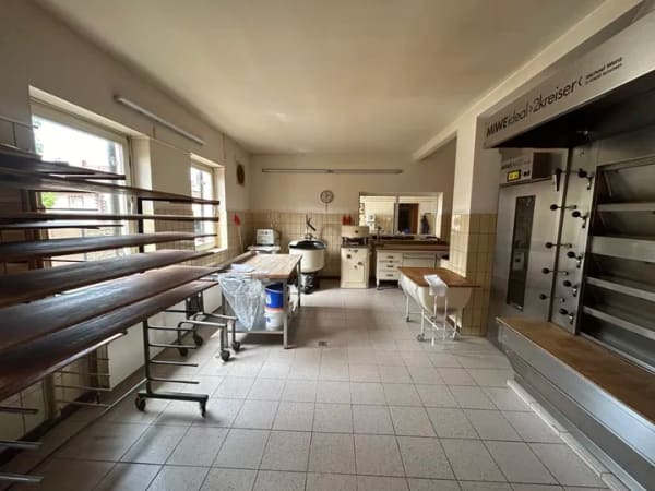 Immobilie in Weingarten (Pfalz) - Attraktives Haus- und Hofanwesen mit Wohnung und Gewerbe in zentraler Lage - Bild 3