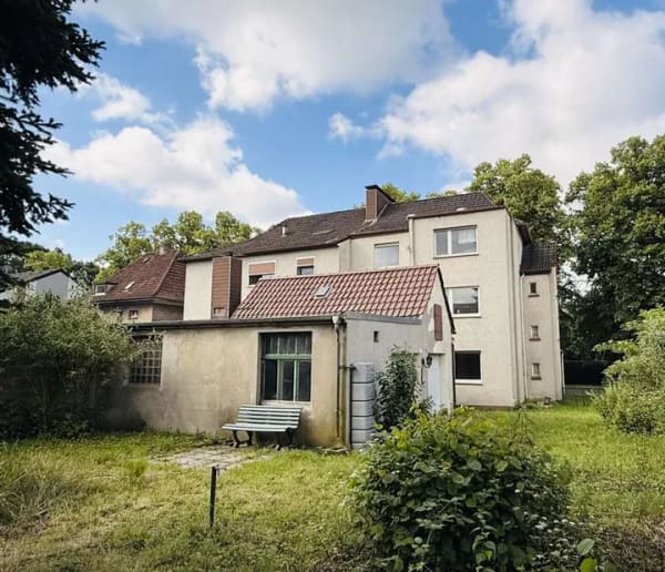 Immobilie in Marl - Sanierungsbedürftiges 3-Familienhaus auf 575 m² Grundstück in Marl-Sinsen – ideales Anlageobjekt - Bild 1