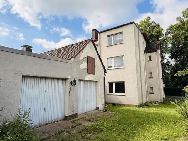 Immobilie in Marl - Sanierungsbedürftiges 3-Familienhaus auf 575 m² Grundstück in Marl-Sinsen – ideales Anlageobjekt - Bild 2