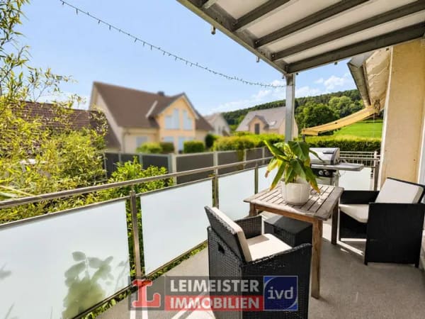 Immobilie in Kleinwallstadt - Neu im Angebot! Tolles Einfamilienhaus, 2 Balkone, Terrasse,  Garage im schönen Hofstetten! - Bild 0