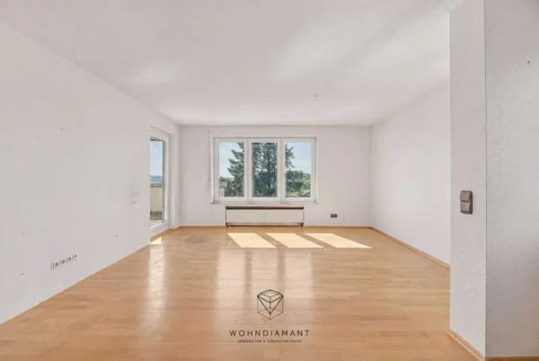 Immobilie in Altbach - Helle 3,5-Zimmer-Wohnung mit Balkon, Garage & viel Potenzial💛 - Bild 2