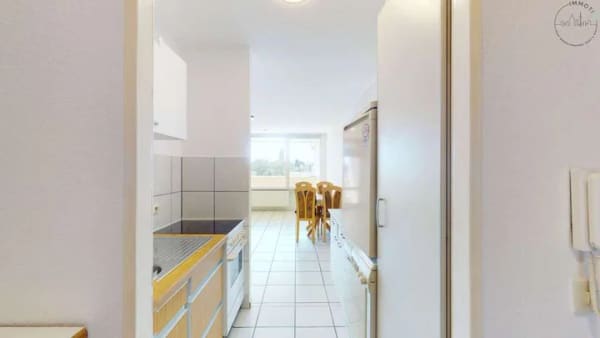 Immobilie in Durmersheim - Kompakt. Zentral. Bezugsfrei. – Gepflegte 1-Zi-ETW mit Balkon und TG-Stellplatz in Durmersheim - Bild 3