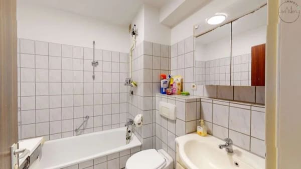 Immobilie in Durmersheim - Kompakt. Zentral. Bezugsfrei. – Gepflegte 1-Zi-ETW mit Balkon und TG-Stellplatz in Durmersheim - Bild 4