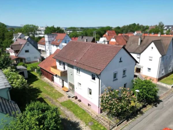 Immobilie in Mössingen - Großzügiges Familienhaus mit 7 Zimmern, Garten und Scheune in zentraler Lage von Mössingen - Bild 0