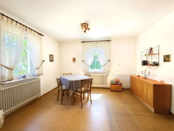 Immobilie in Mössingen - Großzügiges Familienhaus mit 7 Zimmern, Garten und Scheune in zentraler Lage von Mössingen - Bild 3