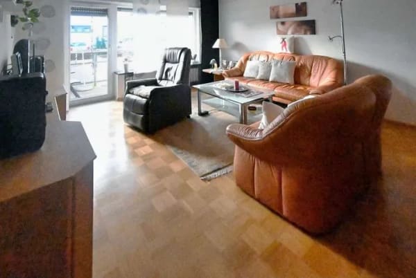 Immobilie in Elzach - Kapitalanlage mit Perspektive: Gepflegtes 3-Familienhaus, eine Wohnung bezugsfrei - Bild 3