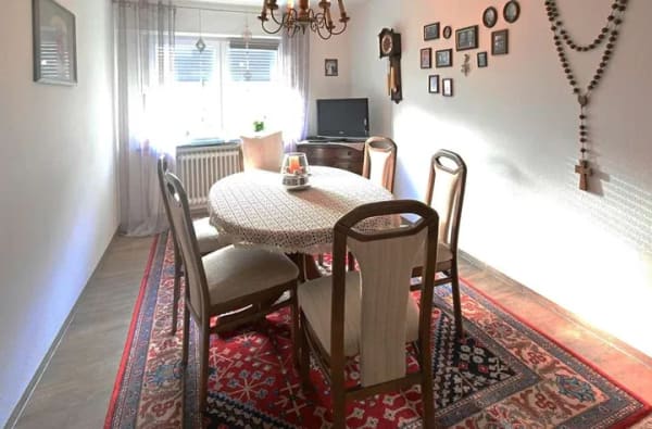 Immobilie in Elzach - Kapitalanlage mit Perspektive: Gepflegtes 3-Familienhaus, eine Wohnung bezugsfrei - Bild 4