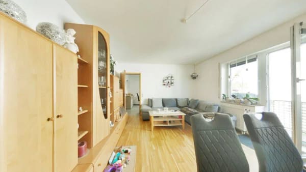 Immobilie in Niederstotzingen - 2,5 Zimmerwohnung mit Balkon, Aufzug und Stellplatz in Niederstotzingen - Bild 1