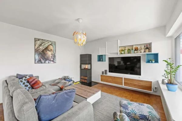 Immobilie in Allensbach - EIN HAUS. ZWEI CHANCEN. Platz für Wohnen und Miete.  - Bild 2