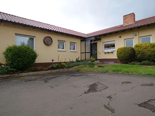 Immobilie in Gundheim - Wohnhaus und Nebengebäude mit Erweiterungspotential - Bild 1
