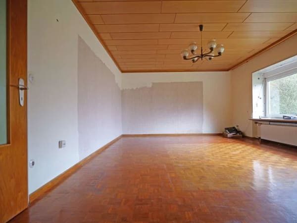 Immobilie in Gundheim - Wohnhaus und Nebengebäude mit Erweiterungspotential - Bild 4