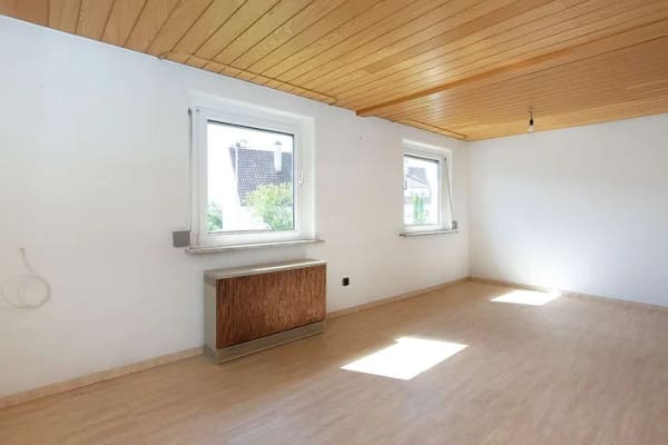 Immobilie in Winterlingen - Ideal für Singles oder Pärchen ... Eigenheim mit Garten und viel Potenzial - Bild 1