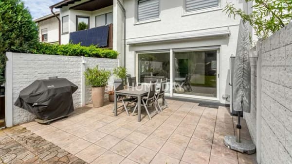 Immobilie in Essenheim - Modernisiertes Reihenmittelhaus mit 6 Zimmern, Garten, Terrasse, Garage und viel Platz in Essenheim - Bild 1
