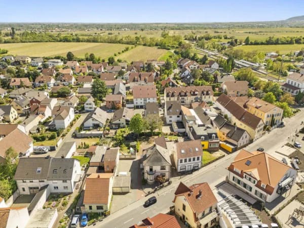 Immobilie in Freinsheim - EXKLUSIVES WOHN- UND GESCHÄFTSHAUS IN FREINSHEIM - Bild 2