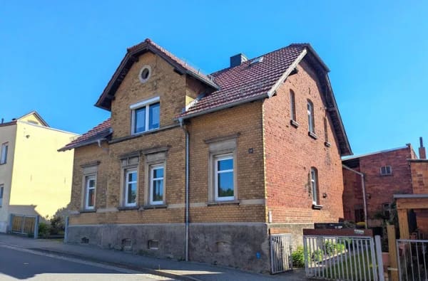 Immobilie in Hermsdorf - Altbauflair trifft flexible Nutzung - als Ein- oder Zweifamilienhaus. - Bild 1