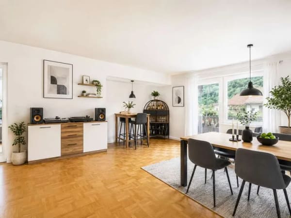 Immobilie in Bad Wiessee - Wohnen mit Urlaubsflair – Dachgeschosswohnung mit Wintergarten, Pool & Sauna - Bild 0