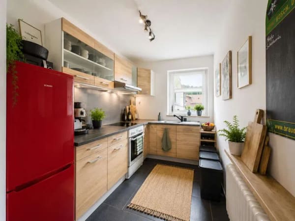Immobilie in Bad Wiessee - Wohnen mit Urlaubsflair – Dachgeschosswohnung mit Wintergarten, Pool & Sauna - Bild 4