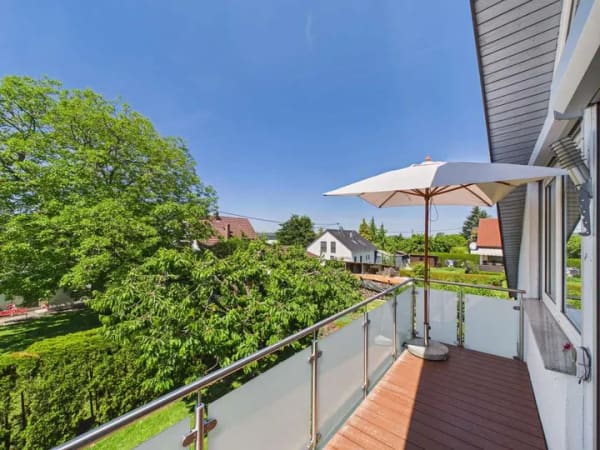 Immobilie in Baltmannsweiler - Ihr neues Zuhause: Bezugsfreie 3-Zimmer-Wohnung mit Balkon und Carport! - Bild 3