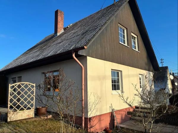 Immobilie in Betzdorf - Gemütliches Zuhause in ruhiger Wohngegend mit Terrasse und Gartenhaus - Bild 1