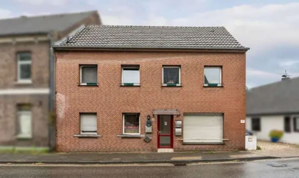 Immobilie in Rheurdt - Gepflegtes Mehrfamilienhaus in zentraler Wohnlage von Rheurdt  - MIT GUTER RENDITE  - - Bild 0