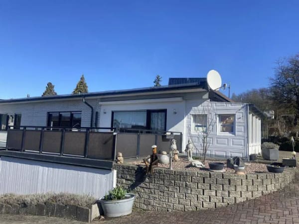 Immobilie in Finnentrop - / Bungalow mit tollem Grundstück! - Bild 3