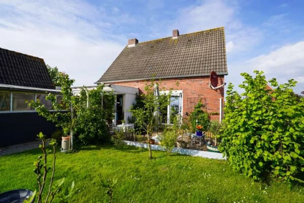 Immobilie in Jemgum - Sehr gepflegtes, modernisiertes Einfamilienhaus in ruhiger Lage von Jemgum mit großem Grundstück! - Bild 2