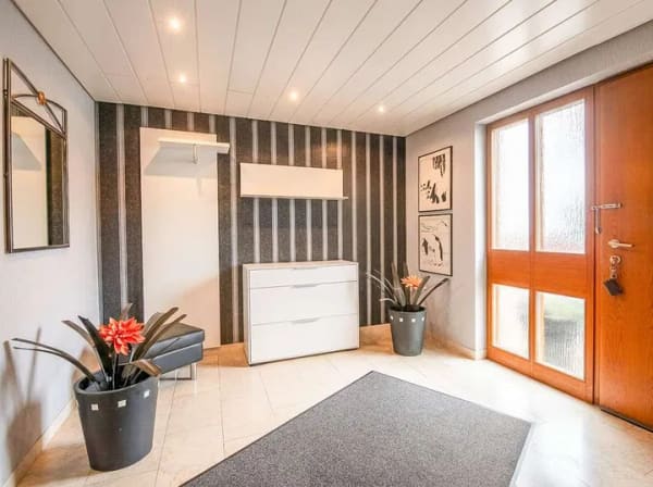 Immobilie in Leinach - ++Einfamilienwohnhaus mit Einliegerwohnung in Leinach - gut vermietet++ - Bild 1