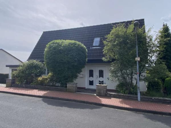 Immobilie in Ahnatal - Einfamilienhaus mit 233 m² Wohnfläche in Ahnatal - Bild 0