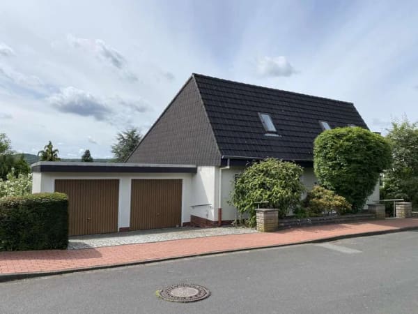 Immobilie in Ahnatal - Einfamilienhaus mit 233 m² Wohnfläche in Ahnatal - Bild 1
