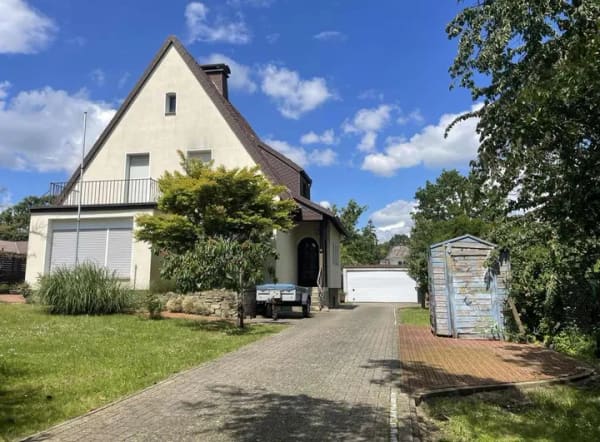 Immobilie in Bad Essen - Charme, Substanz und Perspektive - 
Einfamilienhaus mit Doppelgarage in Bad Essen – Wittlage! - Bild 0