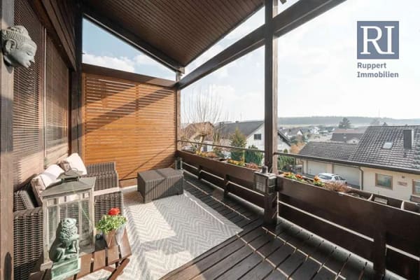 Immobilie in Külsheim - Großzügige Doppelhaushälfte mit schönem Weitblick - Bild 0