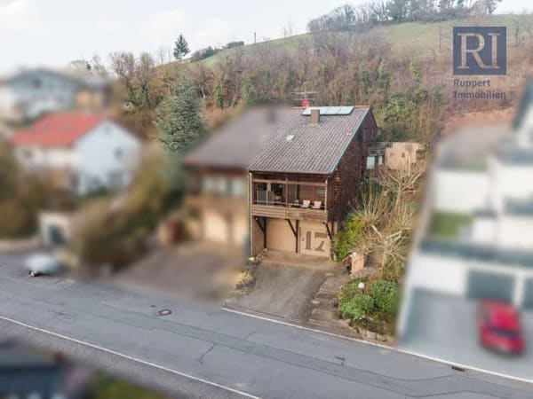 Immobilie in Külsheim - Großzügige Doppelhaushälfte mit schönem Weitblick - Bild 1