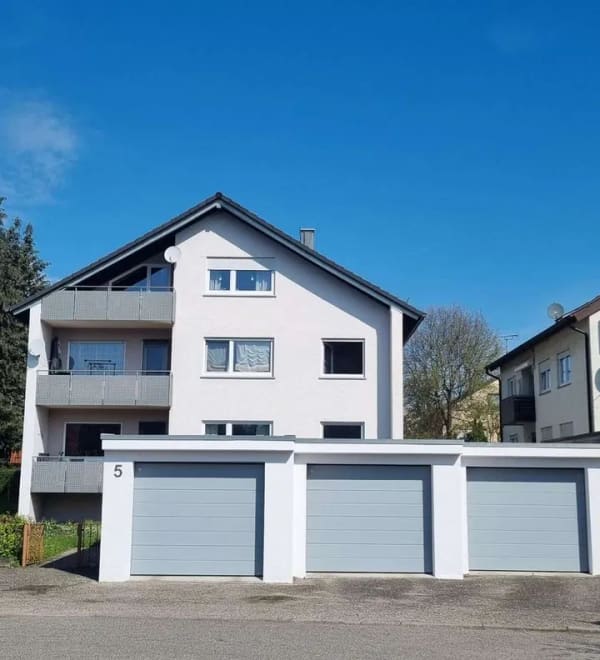 Immobilie in Althengstett - Top-Gelegenheit ! Gepflegtes 3-Familienhaus, 2 WE vermietet, 1 WE ab 01.10. freiwerdend - Bild 0