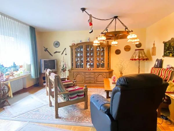 Immobilie in Friedewald - Solides Einfamilienhaus mit viel Platz in ruhiger Lage von Friedewald - Bild 3
