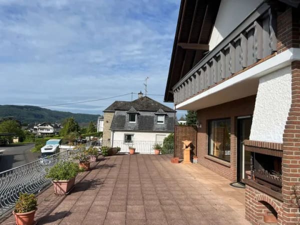 Immobilie in Kröv - Kröv – Top Lage – Repräsentatives EFH mit großer Garage und traumhafter Sonnenterrasse - Bild 4